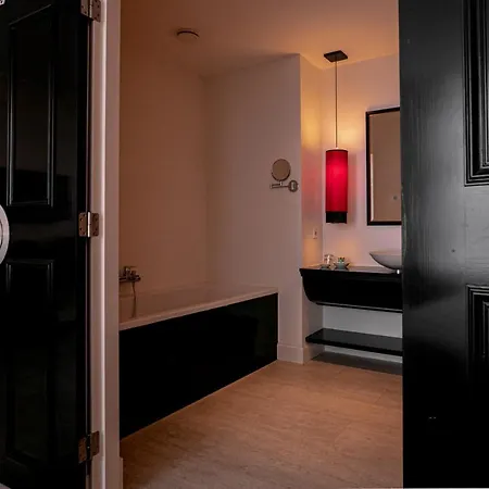 Le Theatre 4* מאסטריכט