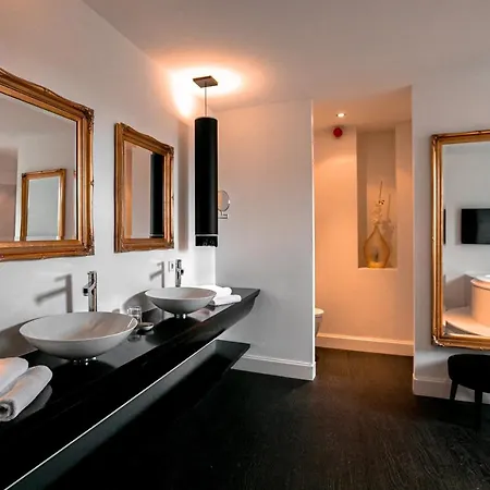 Le Theatre Hotel 4*