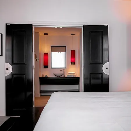 Le Theatre Hotel 4*