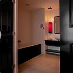 Le Theatre 4* Maastricht