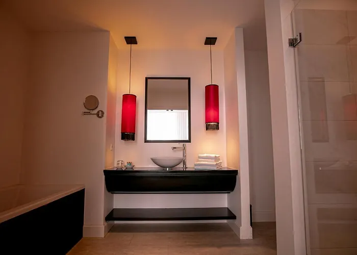 Le Theatre 4* Maastricht